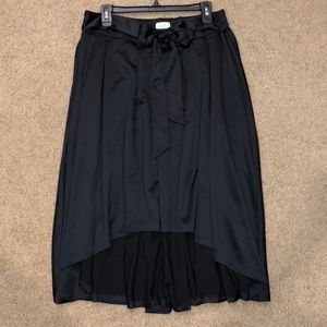 ELLE hi-lo skirt with bow (Black, Size L)